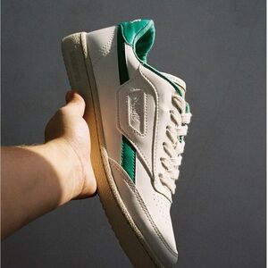New in box Saye Modelo ‘89 Icon Green size 10 / EU 42